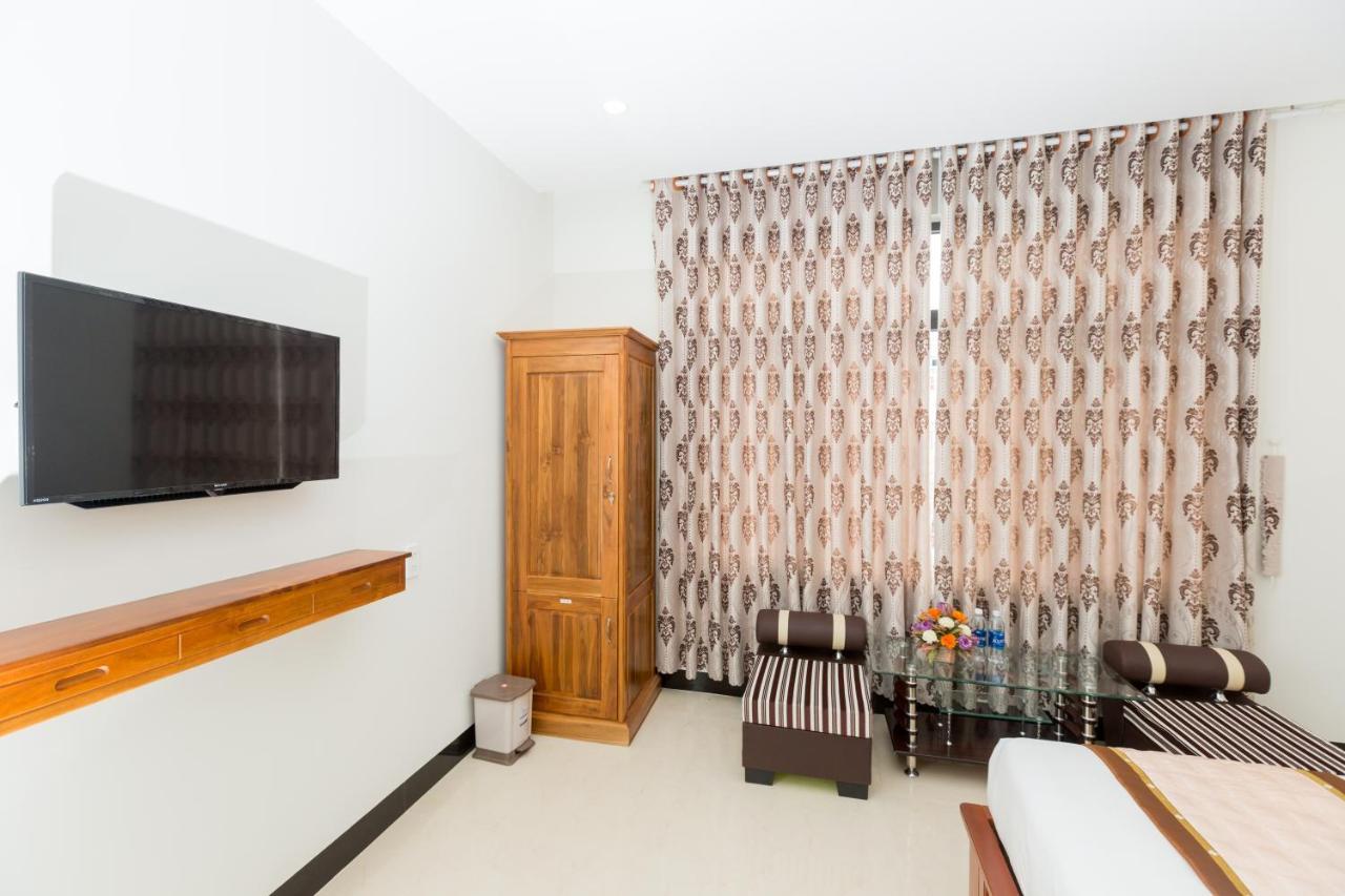 Hung Gia Hotel Quy Nhon Exterior photo